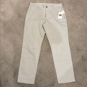 Vuori Men's Fletcher Classic Fit Chinos (new without tags)